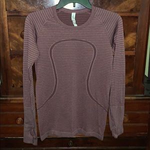 Swiftly Tech along Sleeve Crew